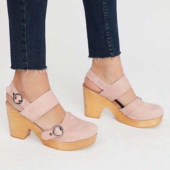 Free People Park Circle Clog in Pink